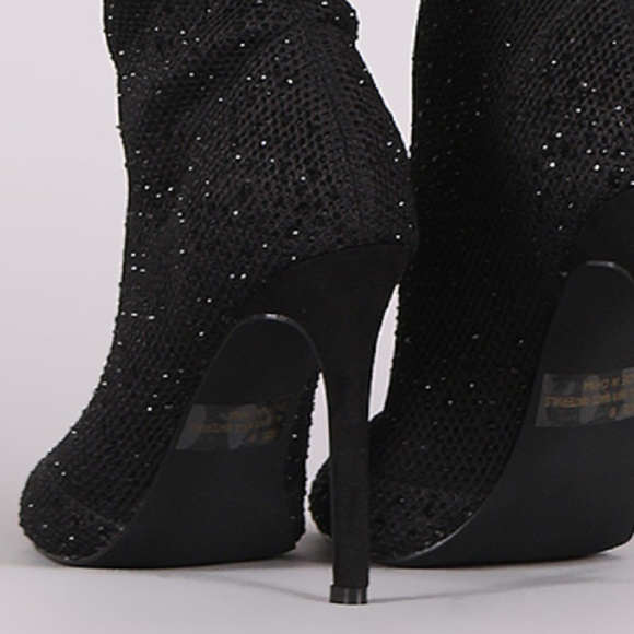 SZ 7* Rhinestone Sock Mesh Bootie NWT - Picture 2 of 3